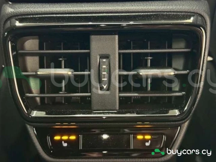 Lexus NX Бежевый