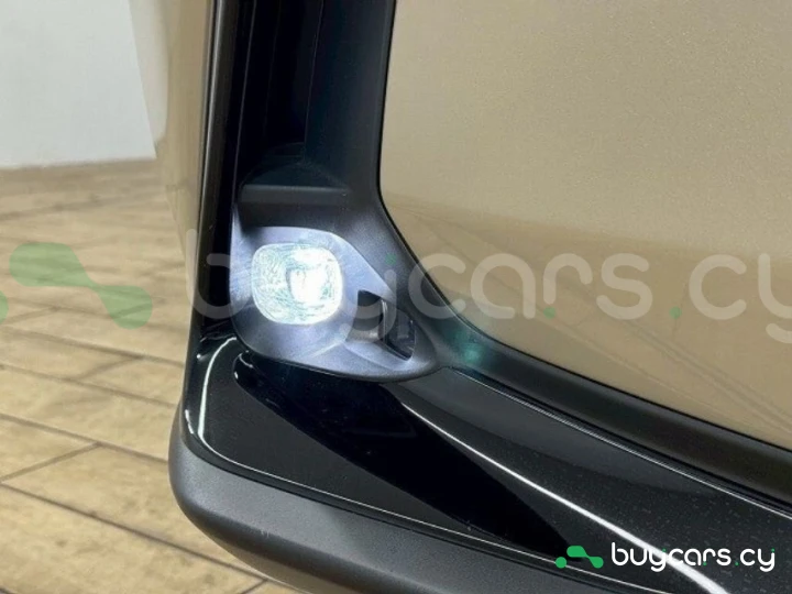 Lexus NX Бежевый