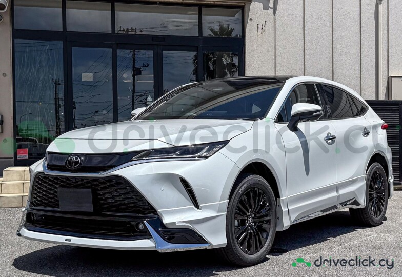 Toyota Harrier Белый