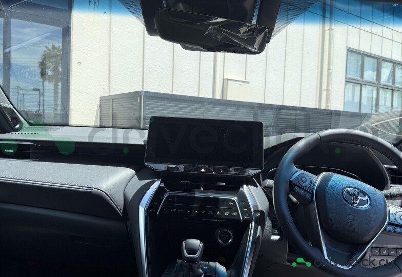 Toyota Harrier Белый