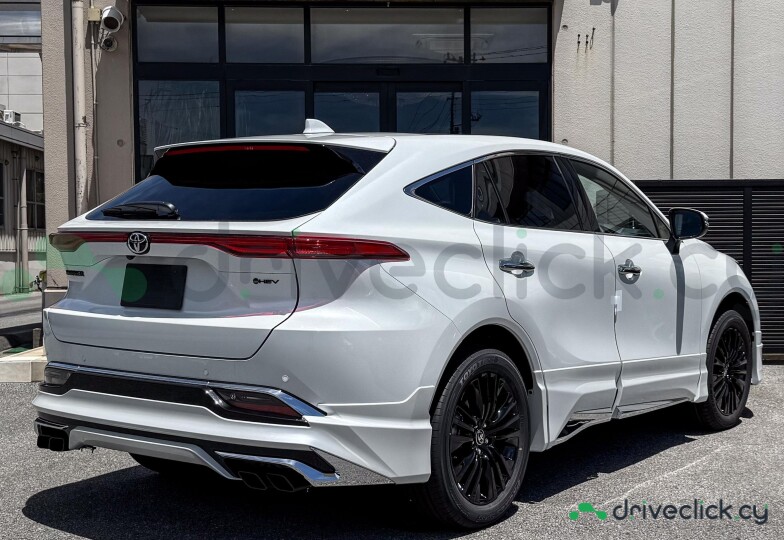 Toyota Harrier Белый
