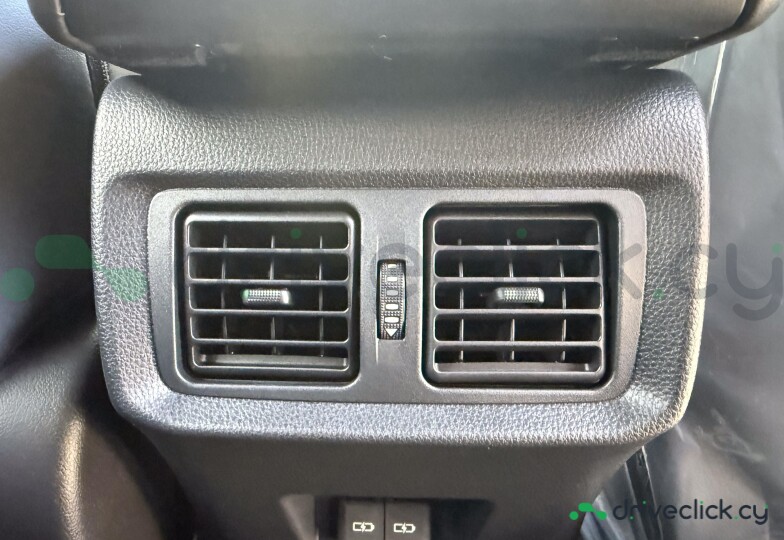 Toyota Harrier Белый