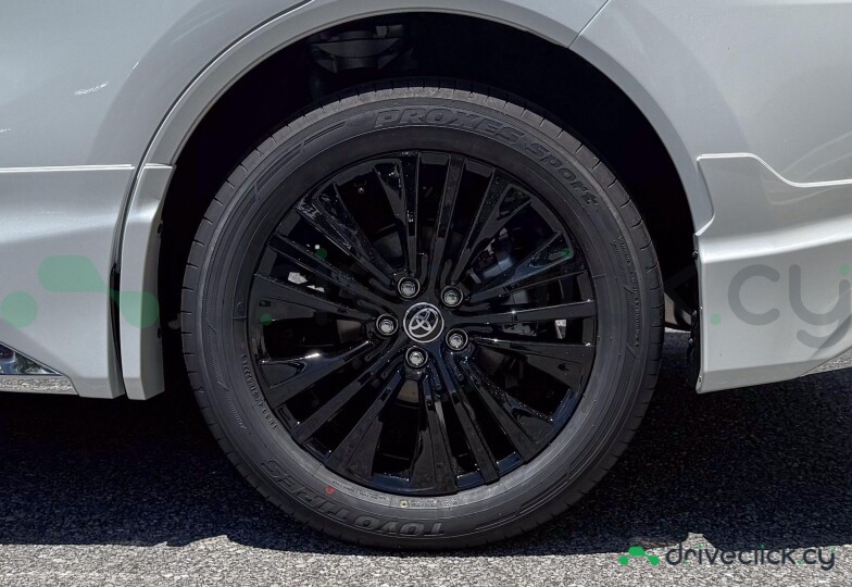 Toyota Harrier Белый