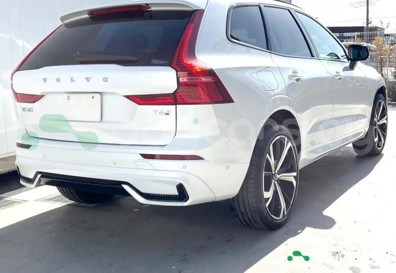 Volvo XC60 Белый