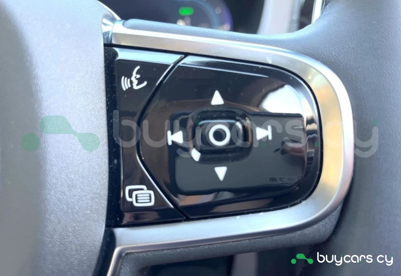 Volvo XC60 Белый