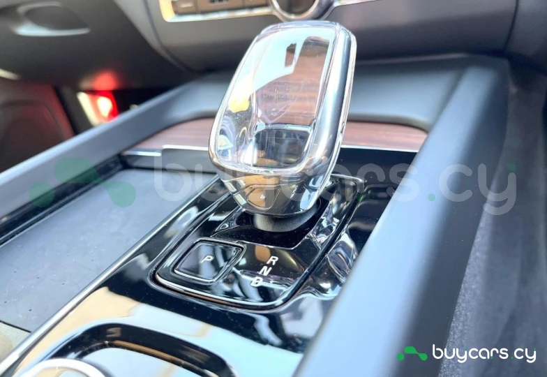 Volvo XC60 Белый