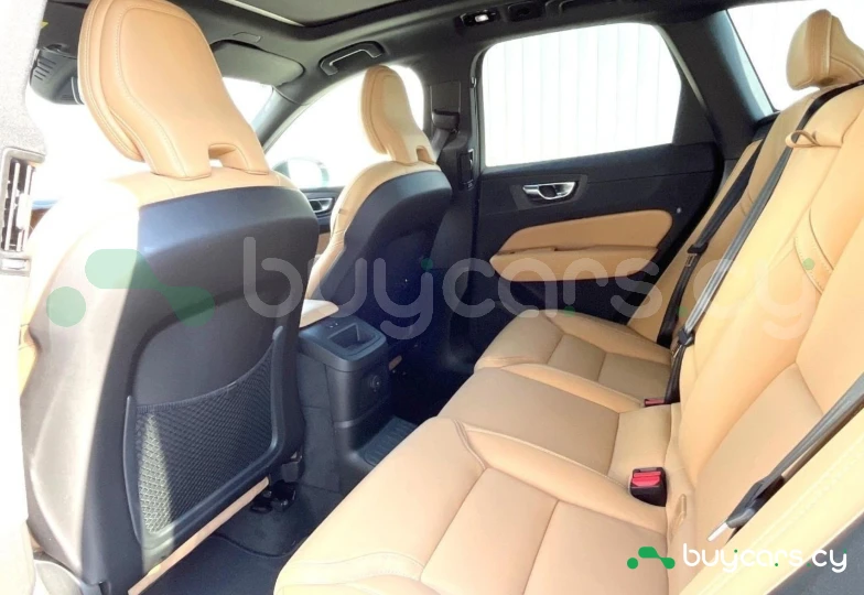 Volvo XC60 Белый