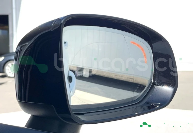 Volvo XC60 Белый