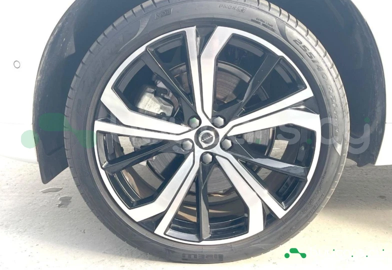 Volvo XC60 Белый