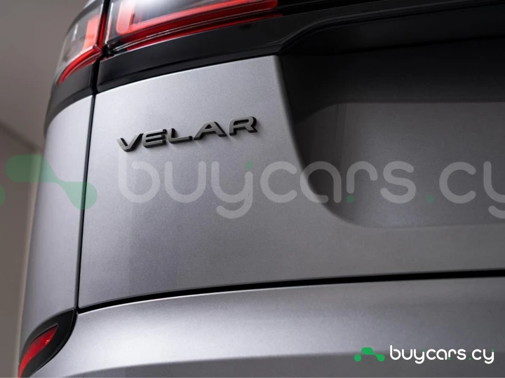 Land Rover Range Rover Velar Серый