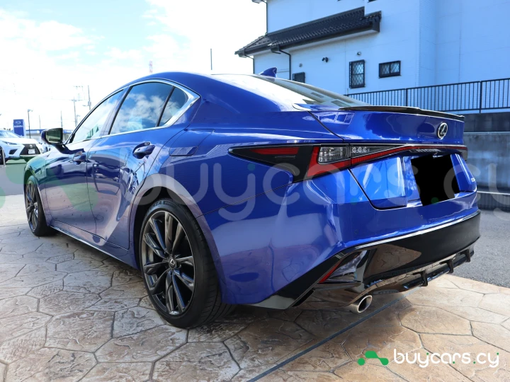 Lexus IS Синий