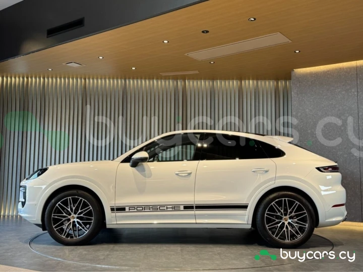 Porsche Cayenne Белый