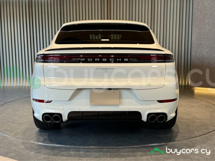 Porsche Cayenne Белый