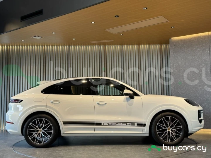 Porsche Cayenne Белый