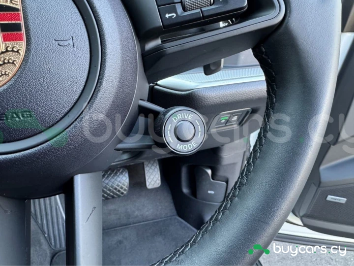 Porsche Cayenne Белый