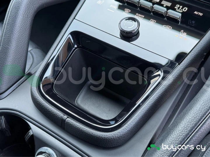 Porsche Cayenne Белый