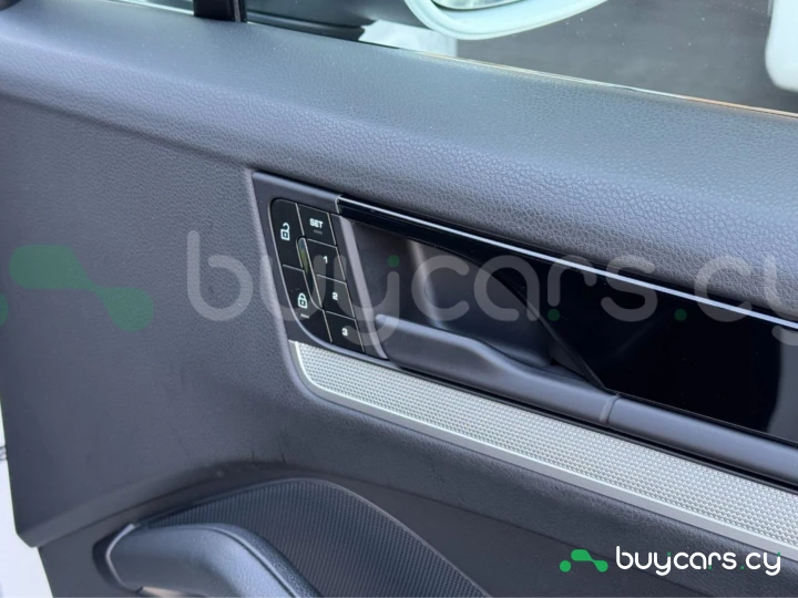 Porsche Cayenne Белый