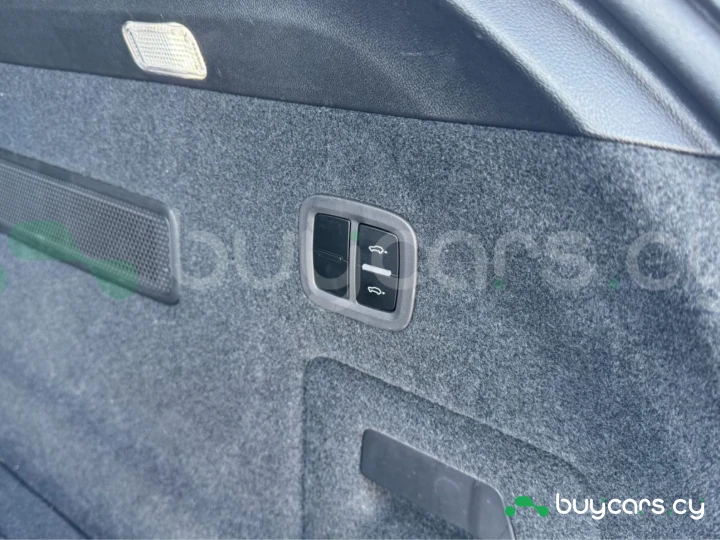 Porsche Cayenne Белый