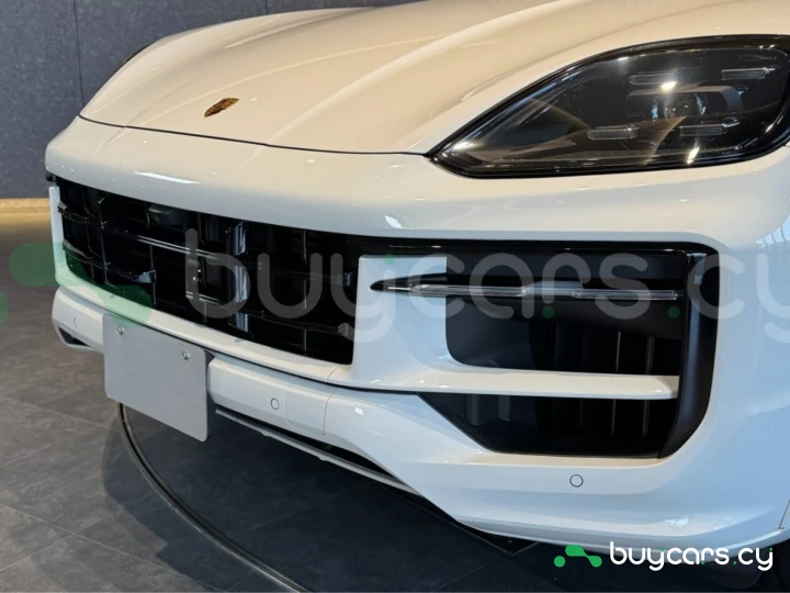 Porsche Cayenne Белый