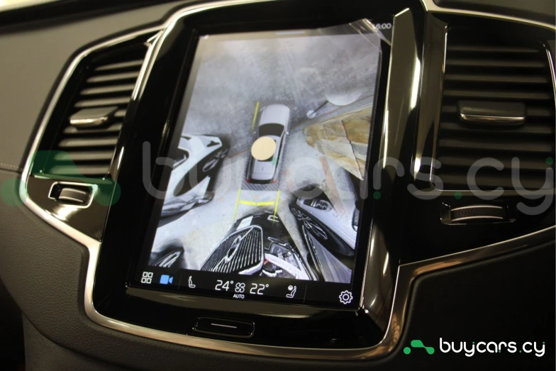 Volvo XC90 Белый