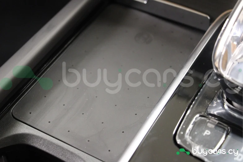 Volvo XC90 Белый