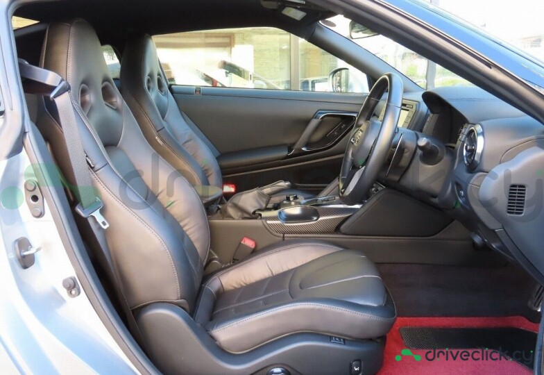 Nissan GT-R Grey