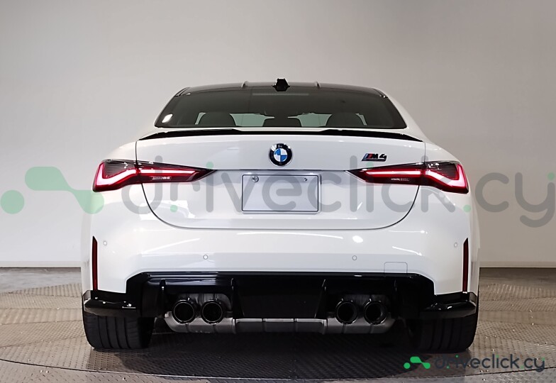 BMW M4 White