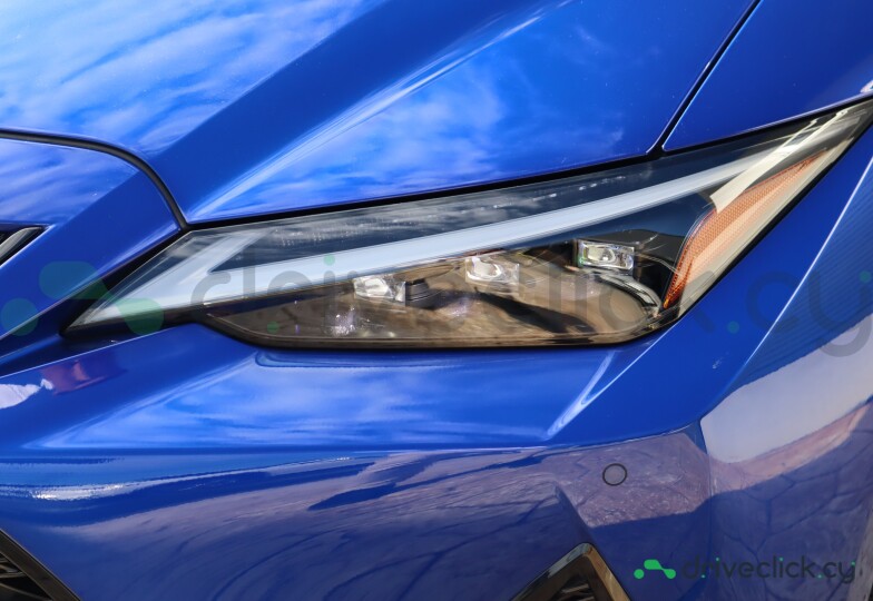 Lexus IS Синий