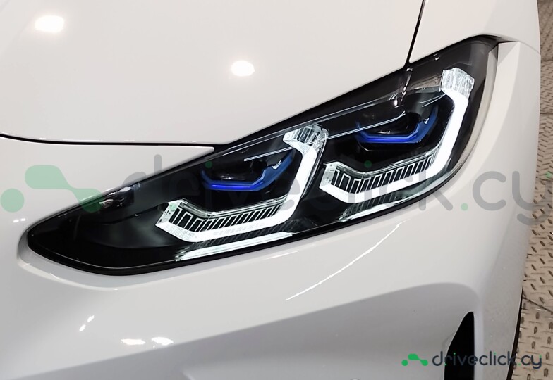 BMW M4 White