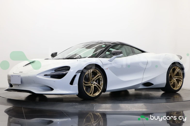 McLaren 750S White