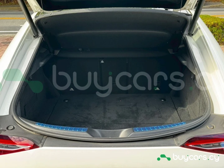 Mercedes AMG GT Белый