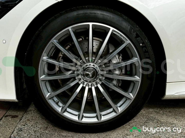 Mercedes AMG GT Белый