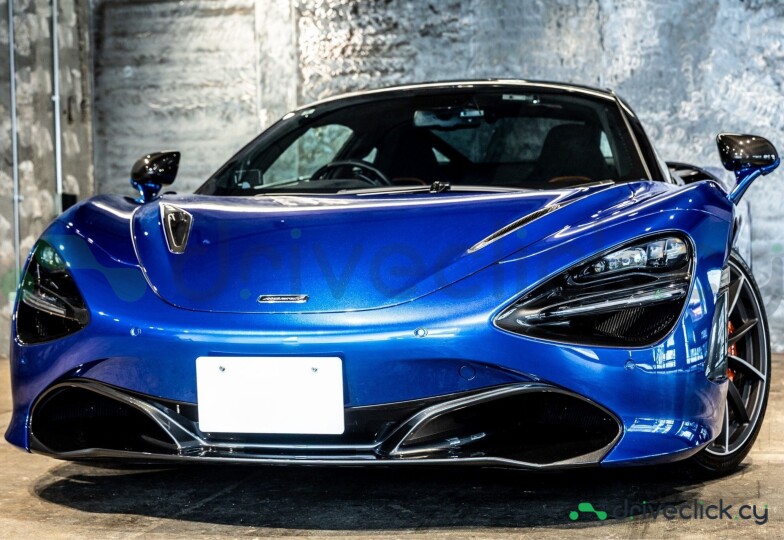 McLaren 720S Blue