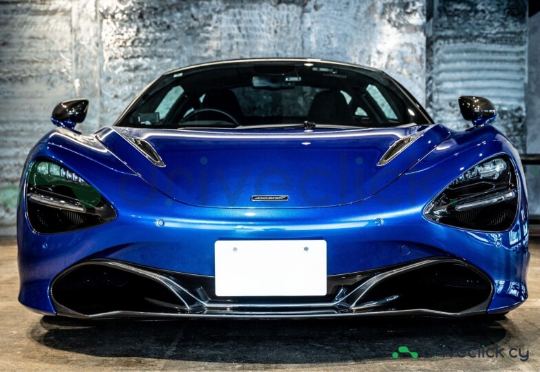 McLaren 720S Blue