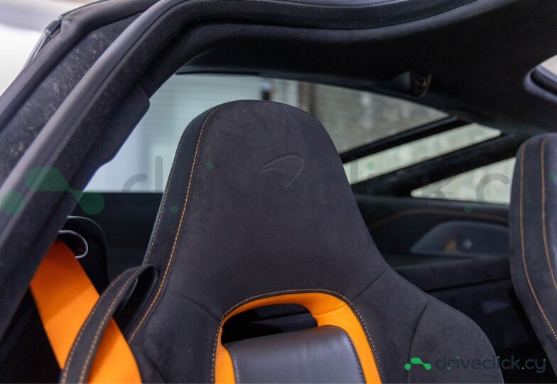 McLaren 720S Blue