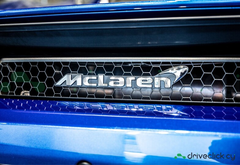 McLaren 720S Blue