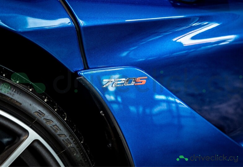 McLaren 720S Blue