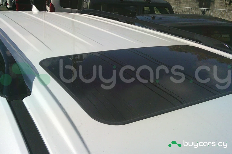 Toyota Land Cruiser Белый