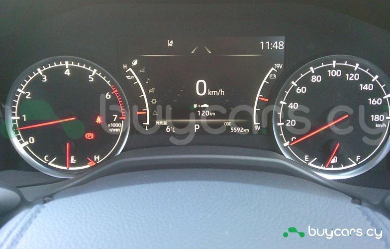 Toyota Land Cruiser Белый