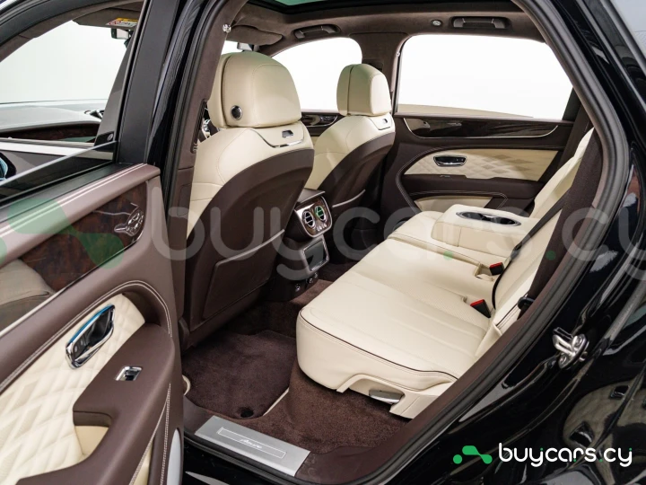Bentley Bentayga Черный