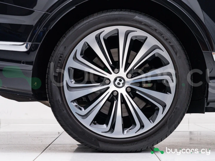 Bentley Bentayga Черный