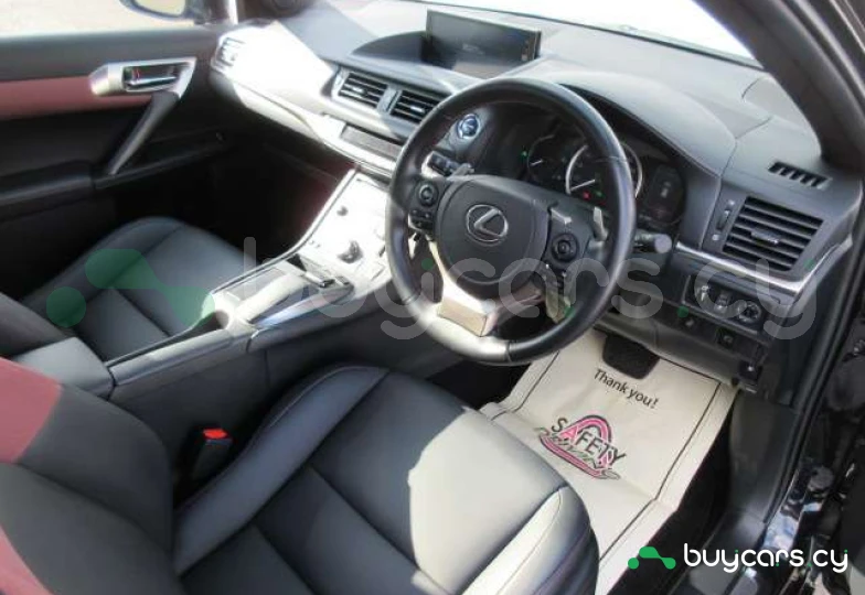 Lexus CT Черный