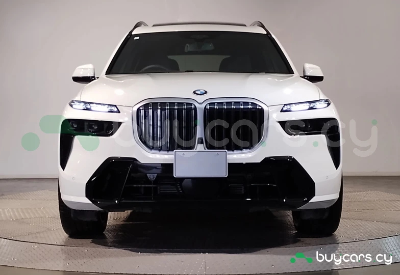 BMW X7 White