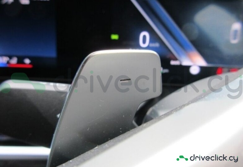 BMW 7 series White