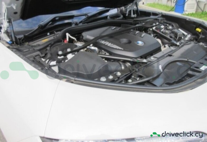 BMW 7 series White
