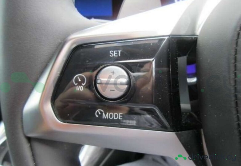 BMW 7 series White