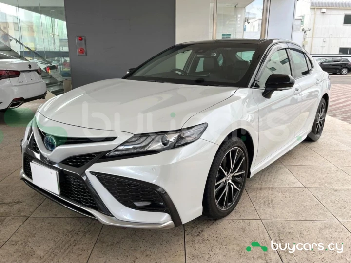 Toyota Camry White