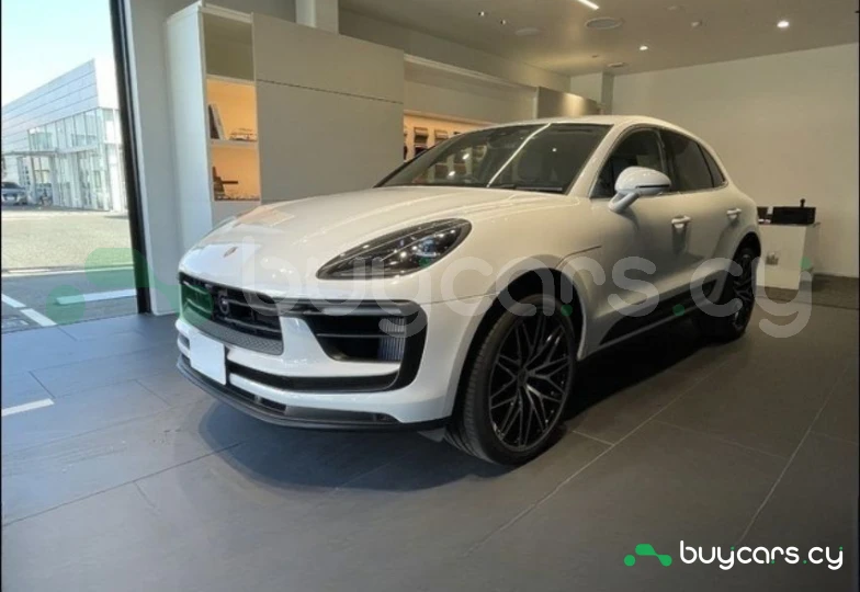 Porsche Macan White