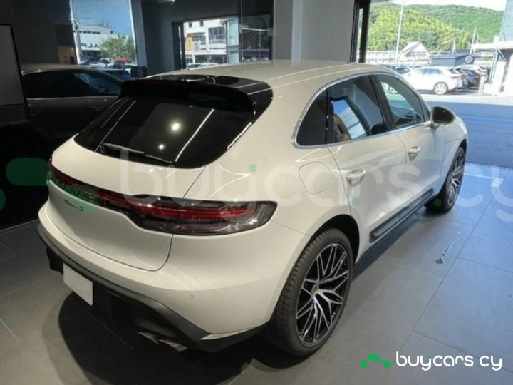 Porsche Macan White