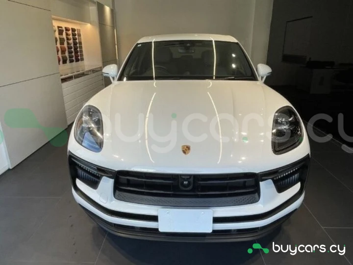 Porsche Macan White